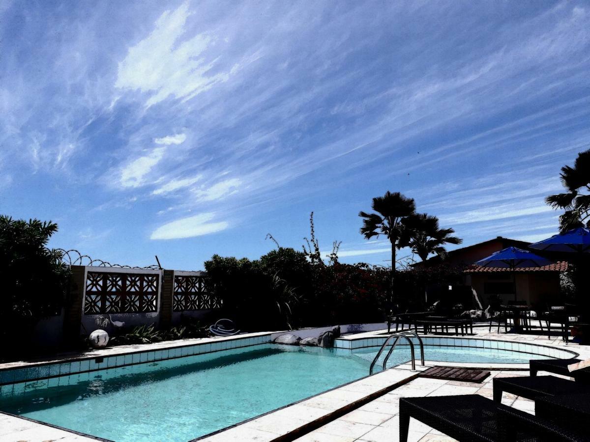 Flamboyant Village - Praia Das Fontes - 50mt Da Gruta Mae D'agua (adults Only) Inn 3*