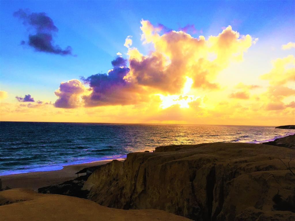 Estalagem Flamboyant Village - Praia Das Fontes - 50mt Da Gruta Mãe D'água Beberibe